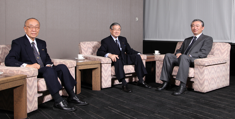 （写真）左から 井村 裕夫 氏、北島 政樹 氏、北村 聖 氏。